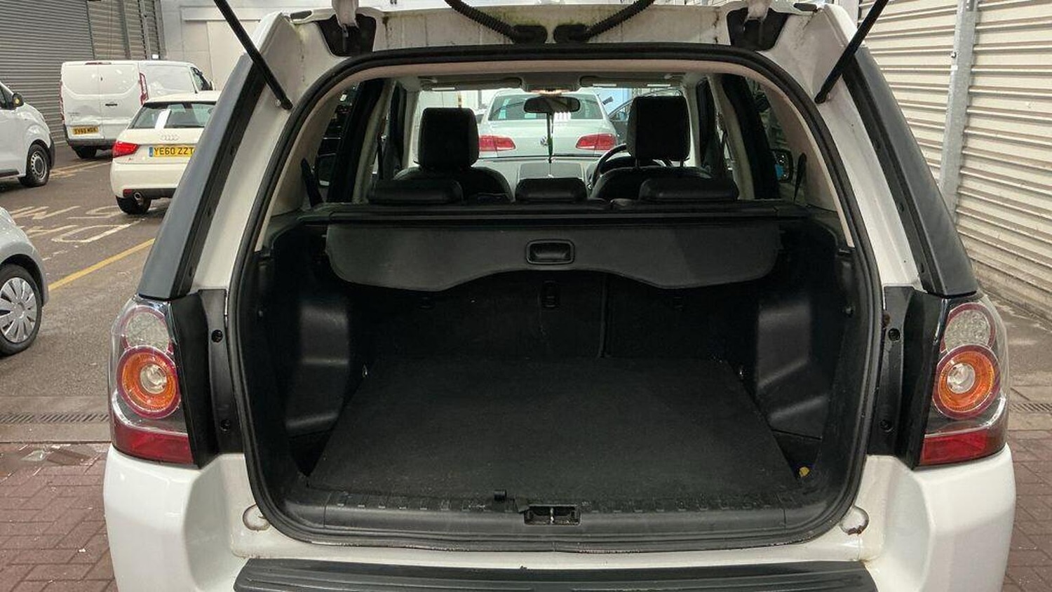 Used Land Rover Freelander 2014 for sale - 77107707: Photo 10