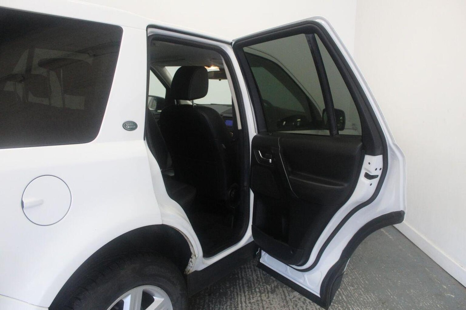 Used Land Rover Freelander 2 2014 for sale - 77107707: Photo 26