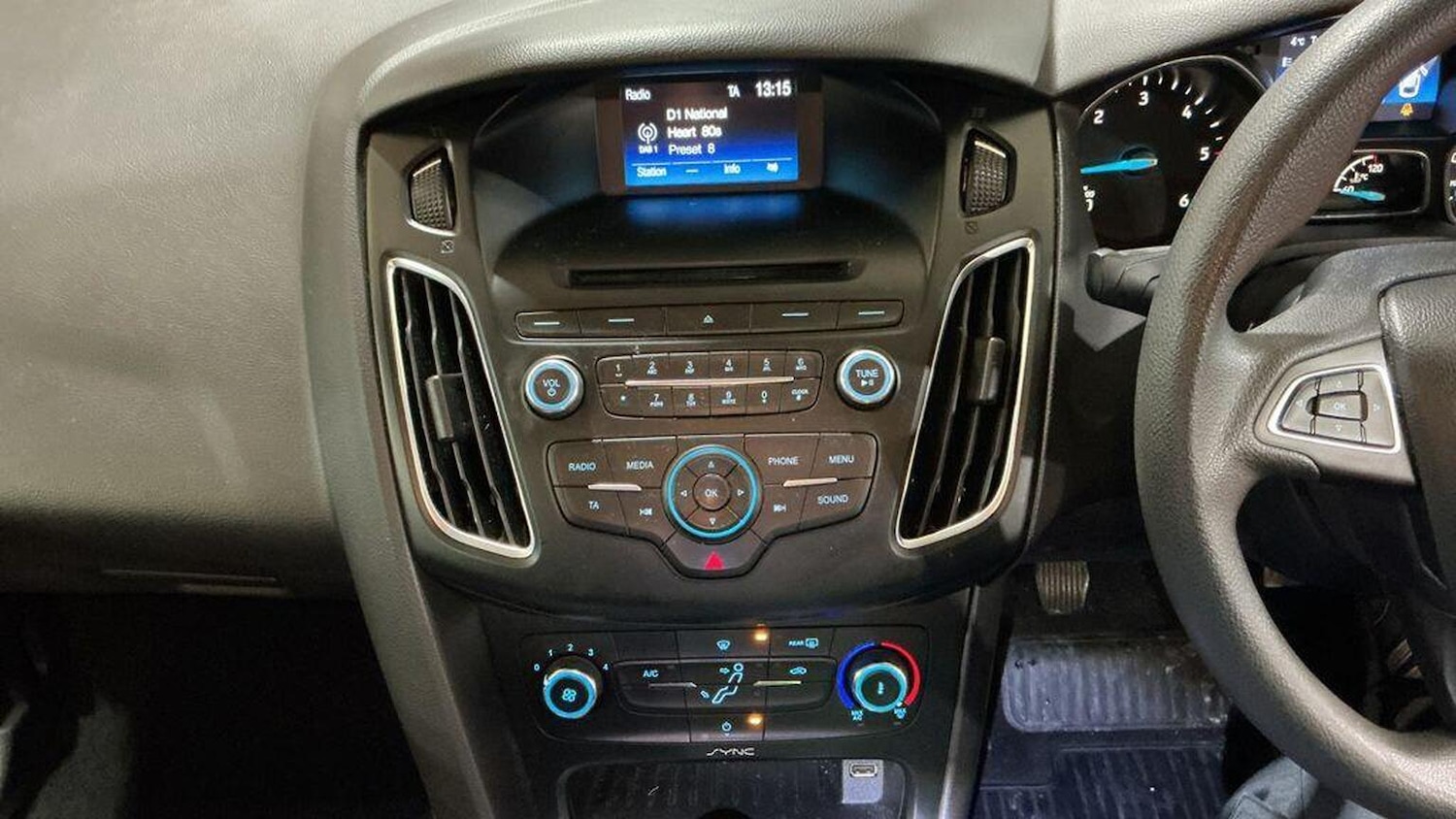 Used Ford Focus 2015 for sale - 77319830: Photo 17