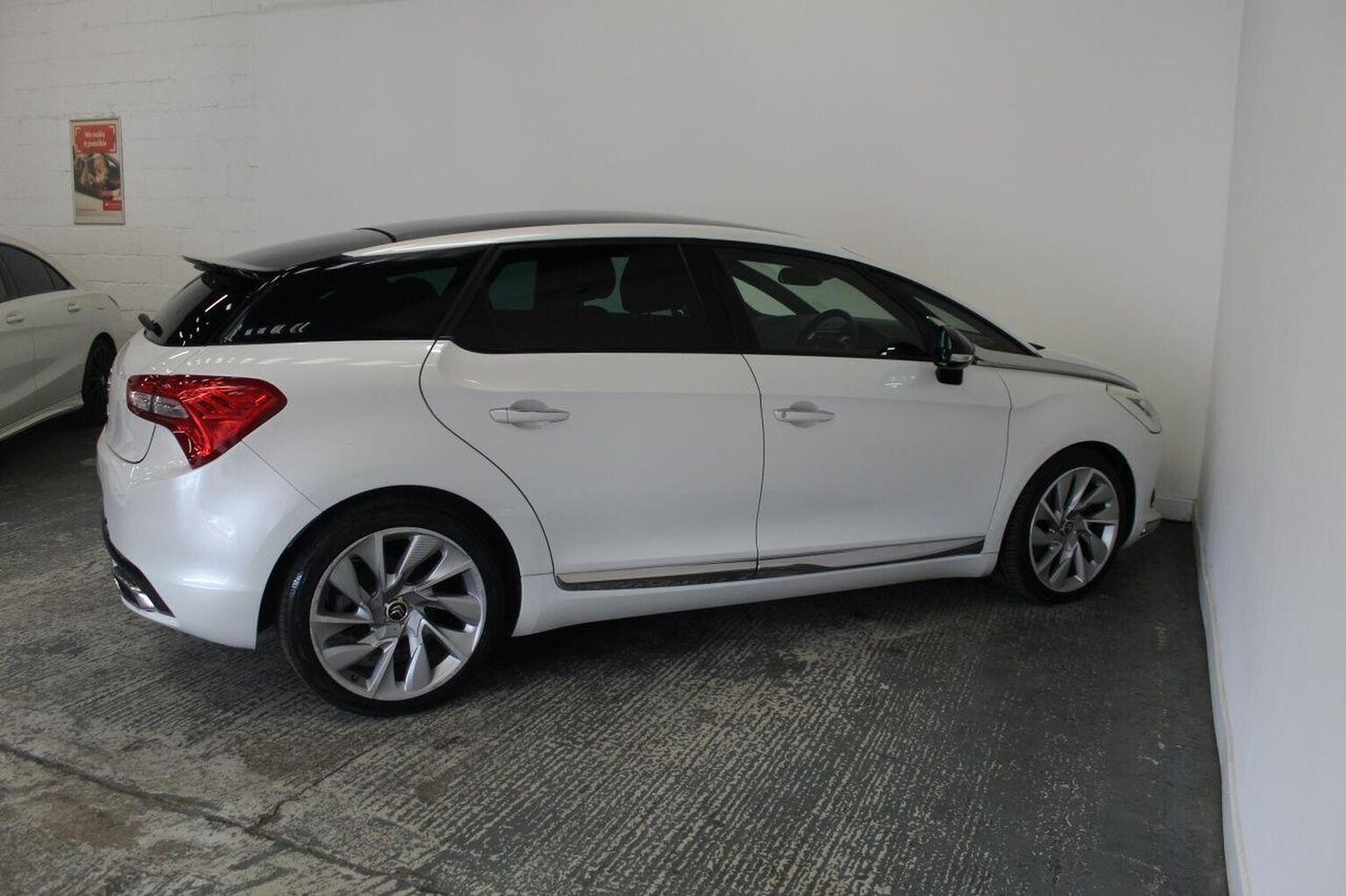 Used Citroen DS5 2013 for sale - 77464782: Photo 11