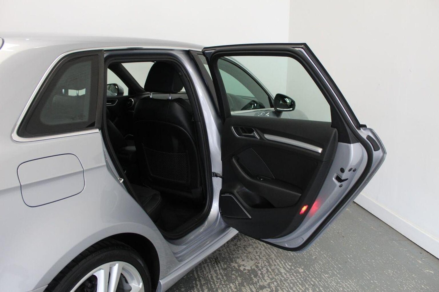 Used Audi A3 2017 for sale - 76693037: Photo 25