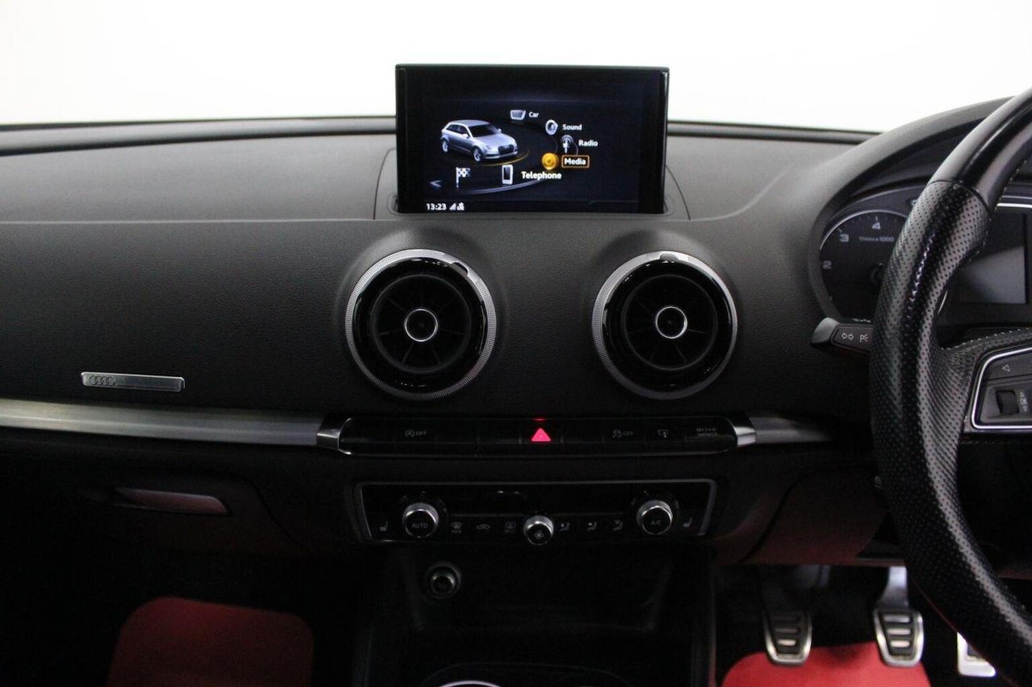 Used Audi A3 2017 for sale - 76693037: Photo 32