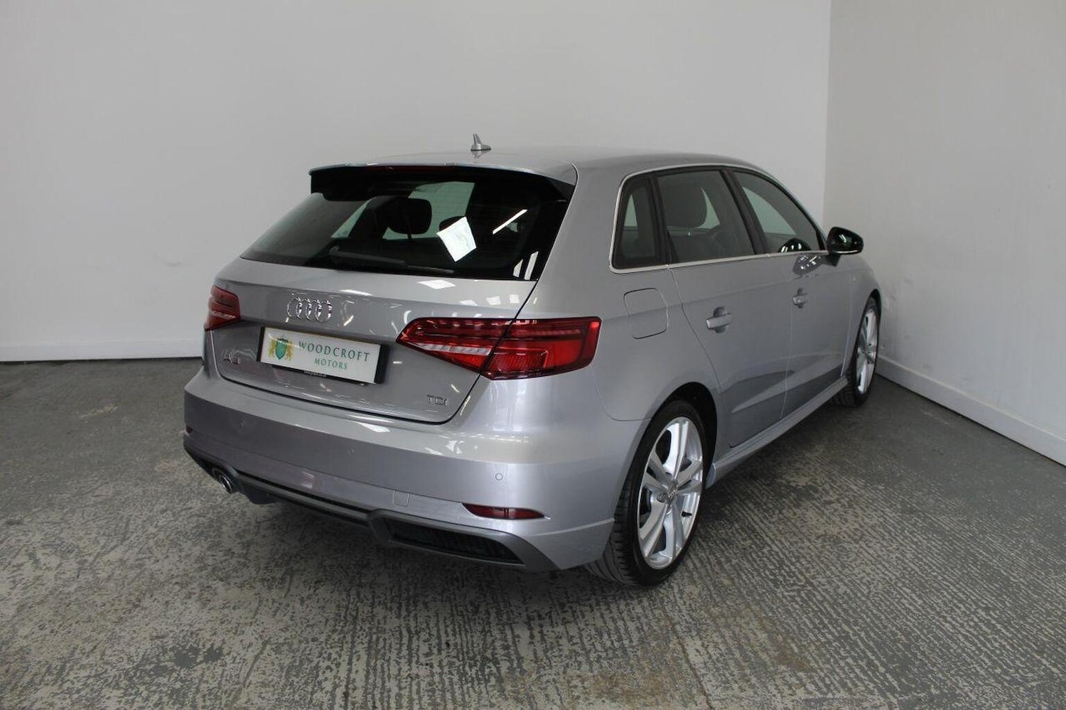 Used Audi A3 2017 for sale - 76693037: Photo 8