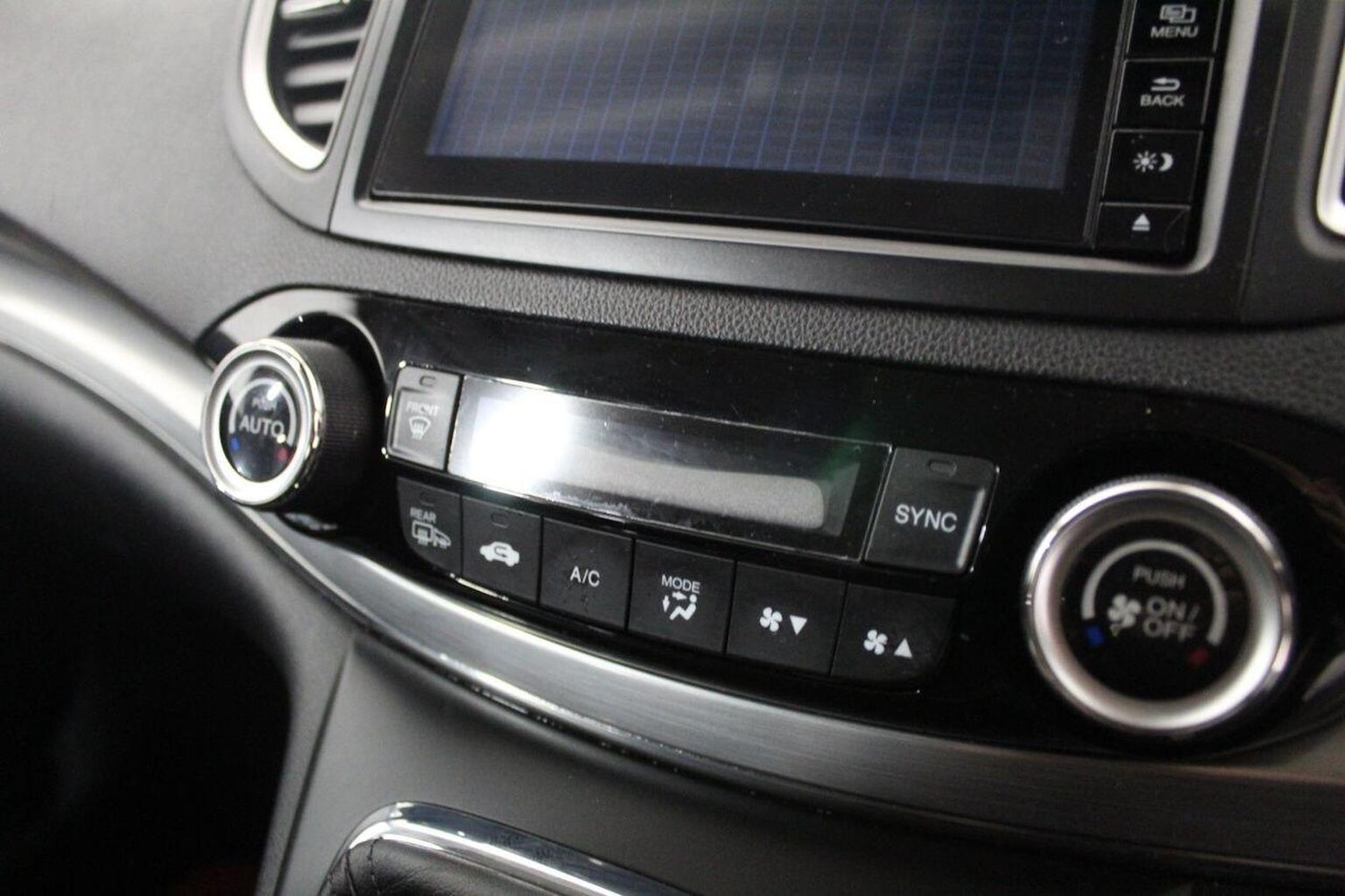 Used Honda CR-V 2015 for sale - 77681697: Photo 39