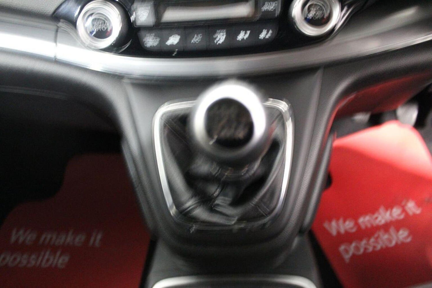 Used Honda CR-V 2015 for sale - 77681697: Photo 41