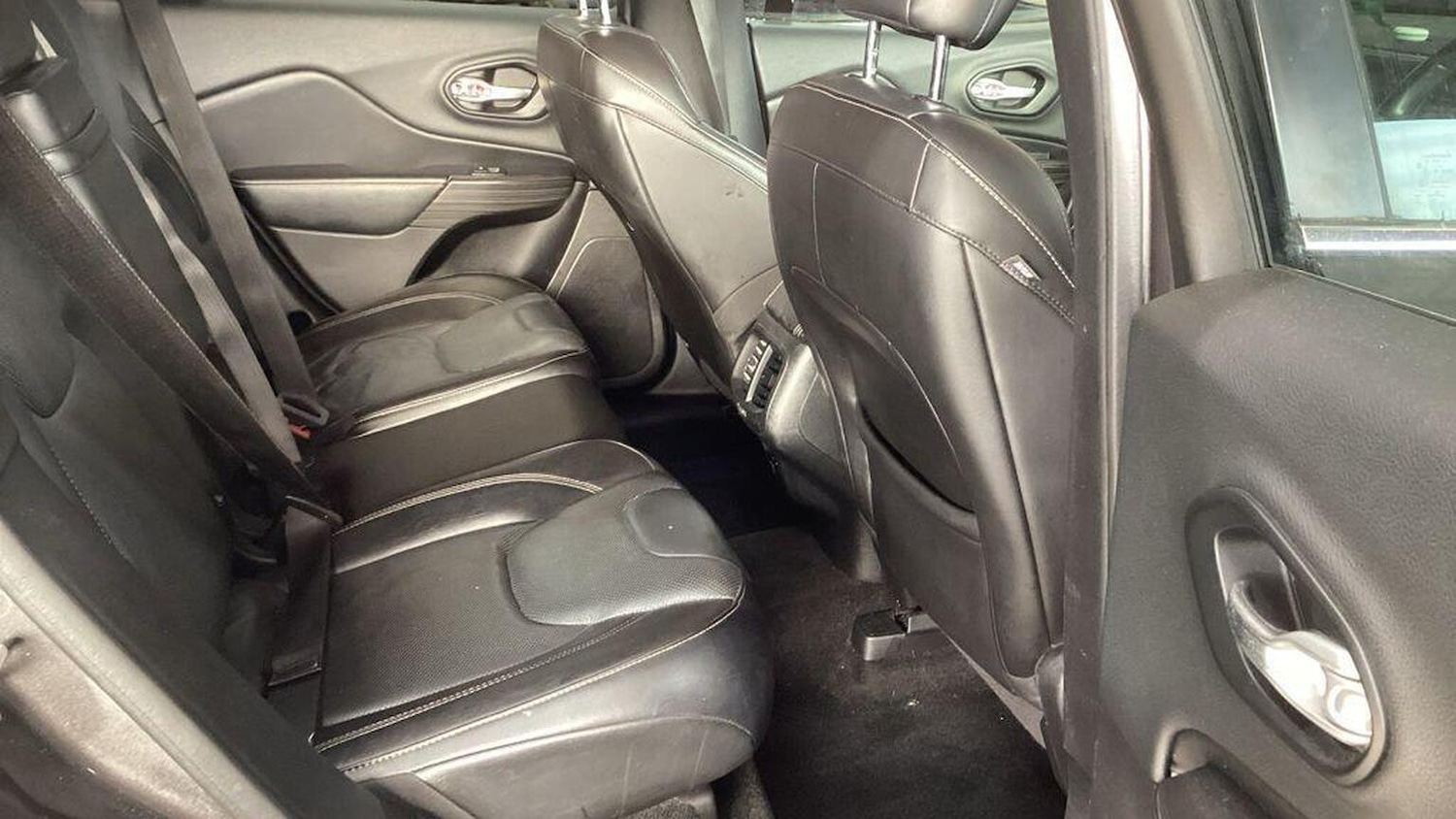 Used Jeep Cherokee 2015 for sale - 77635352: Photo 13