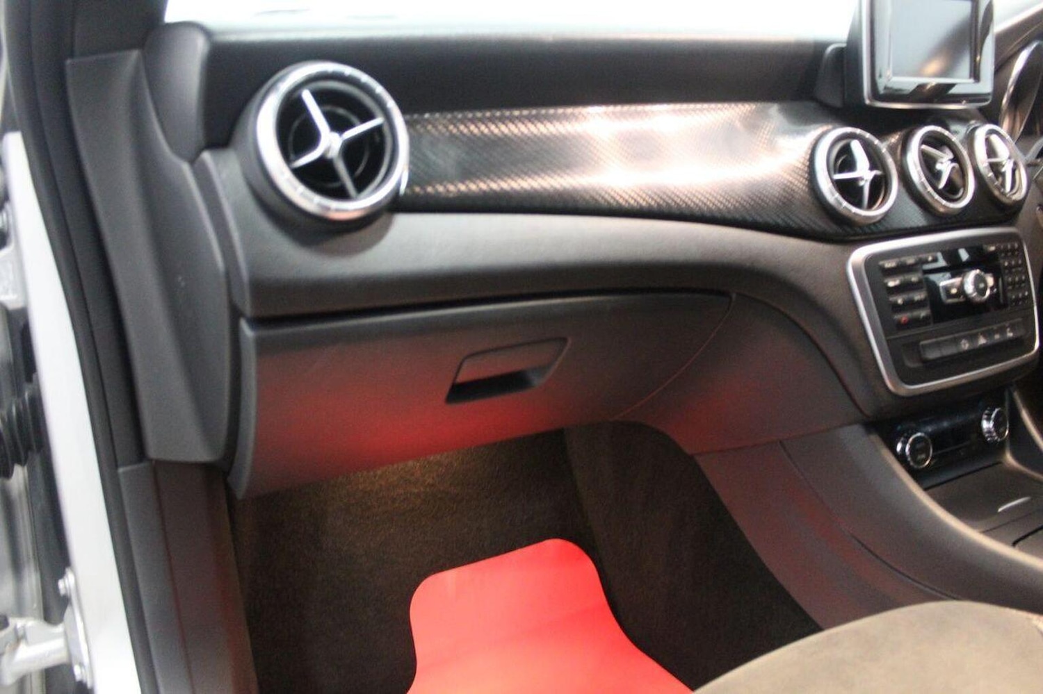 Used Mercedes-Benz CLA 2014 for sale - 76725682: Photo 30