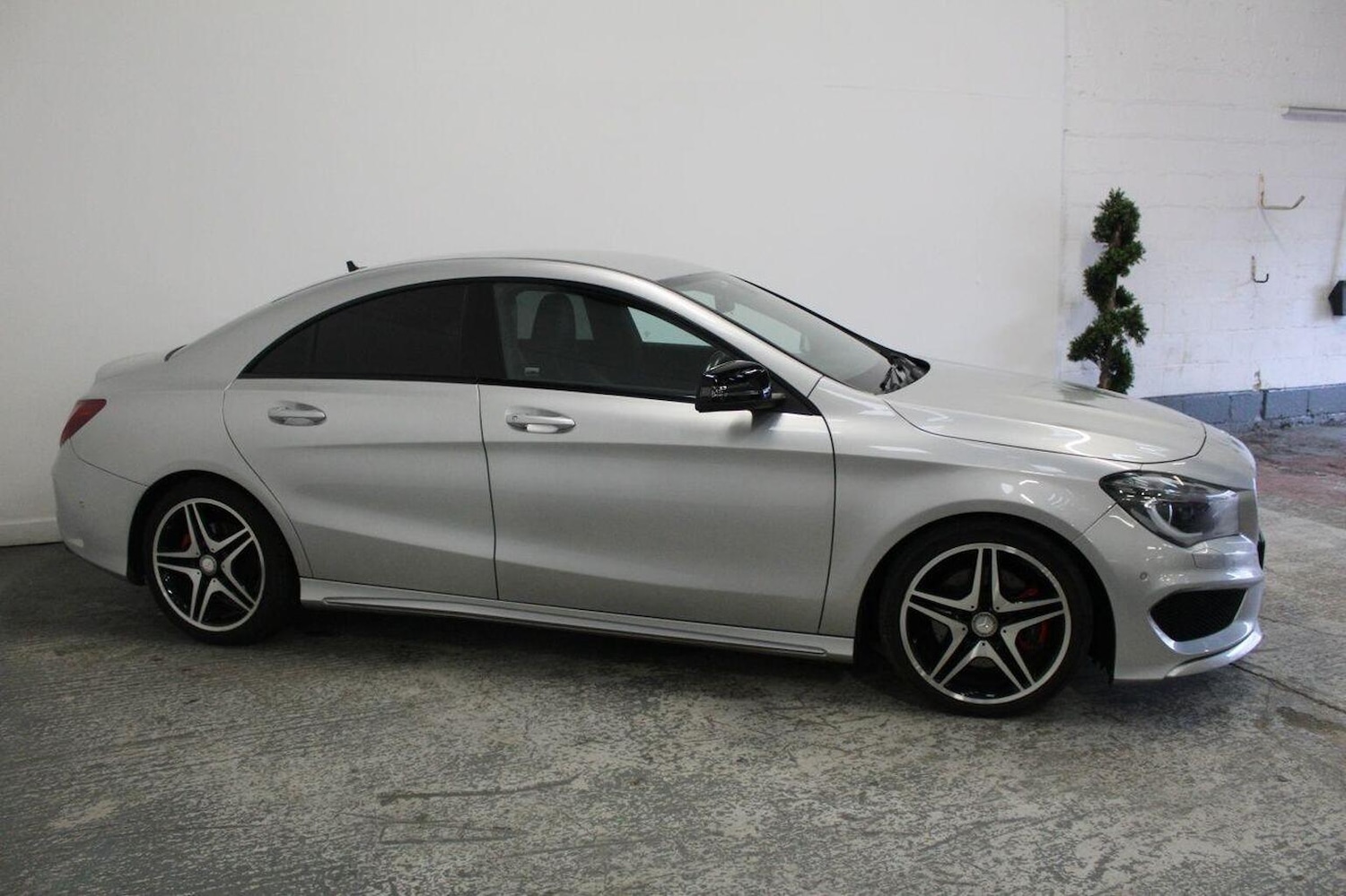 Used Mercedes-Benz CLA 2014 for sale - 76725682: Photo 4