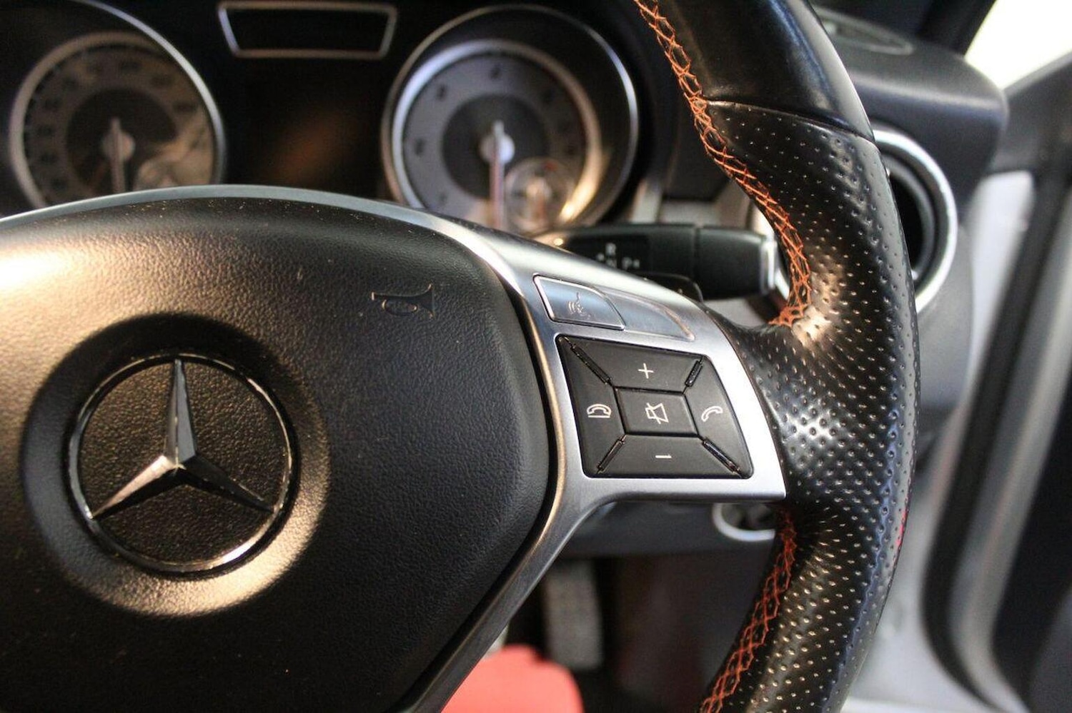 Used Mercedes-Benz CLA 2014 for sale - 76725682: Photo 44