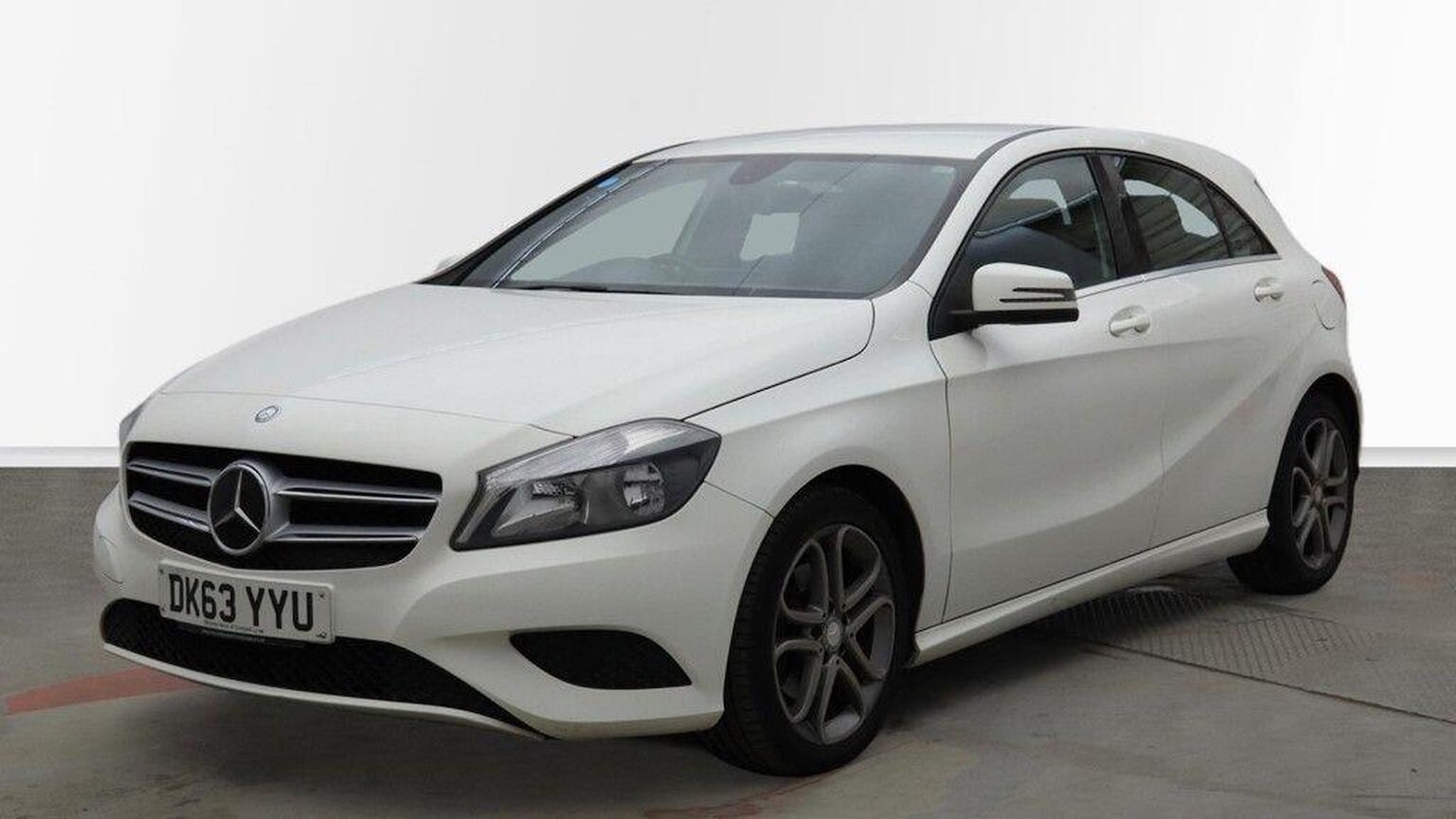 Used Mercedes-Benz A-Class 2013 for sale - 77101368: Photo 3
