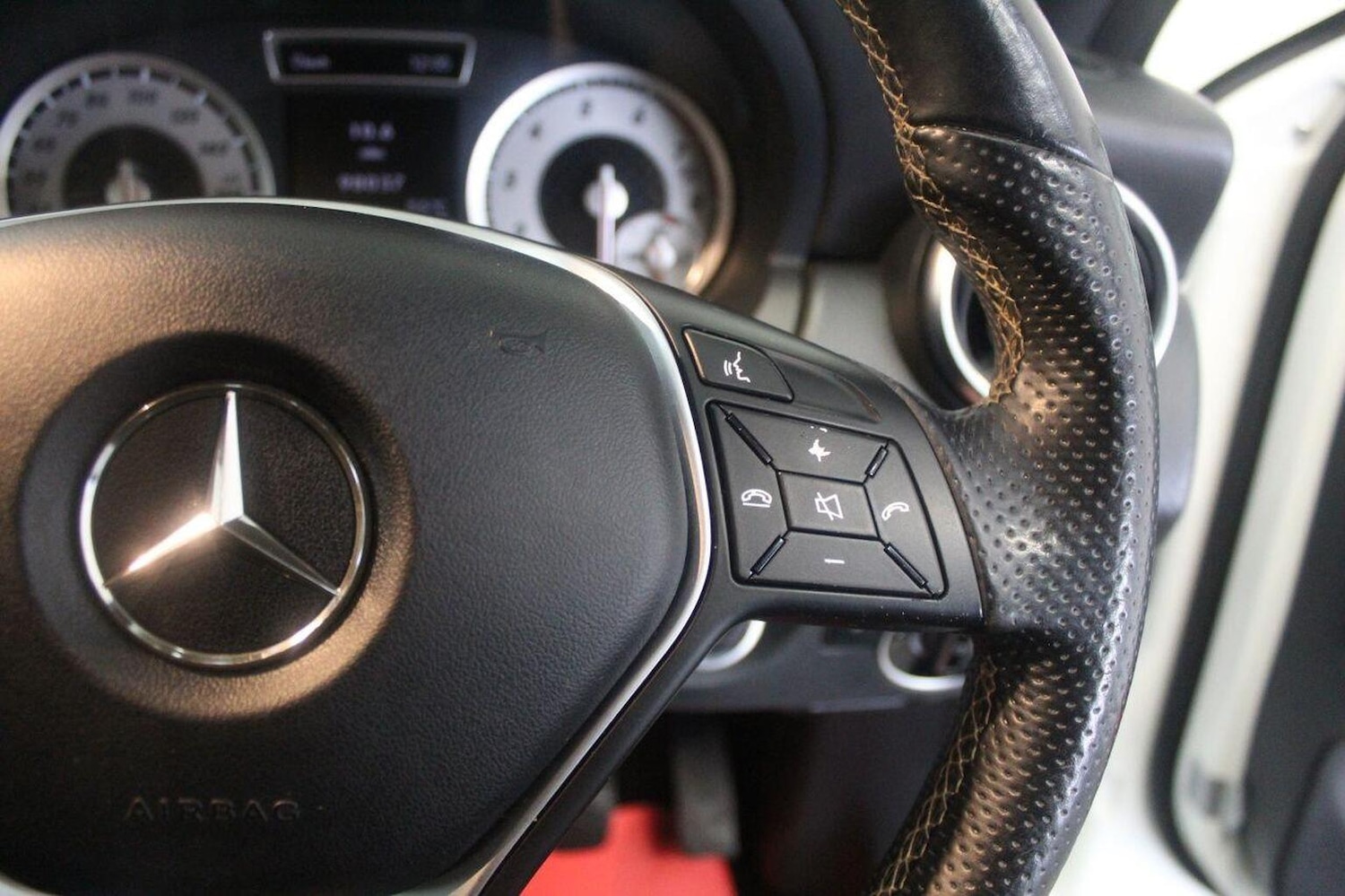 Used Mercedes-Benz A-Class 2013 for sale - 77101368: Photo 44