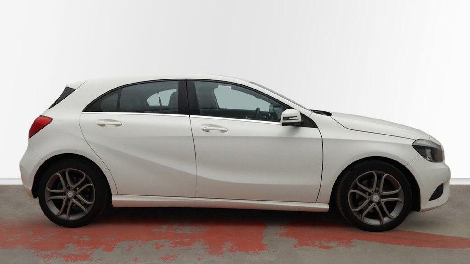 Used Mercedes-Benz A-Class 2013 for sale - 77101368: Photo 9