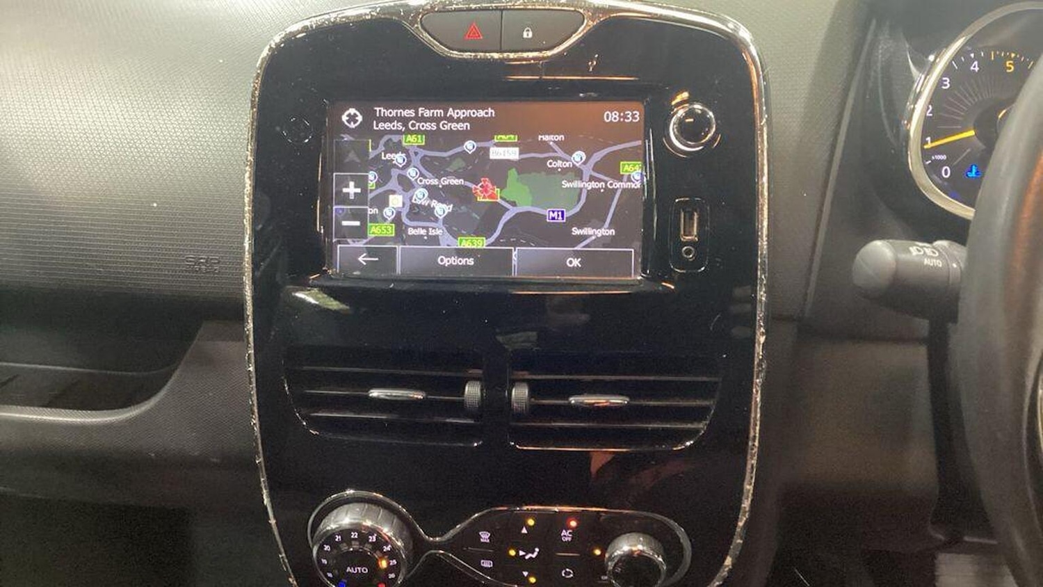 Used Renault Clio 2014 for sale - 76369336: Photo 16