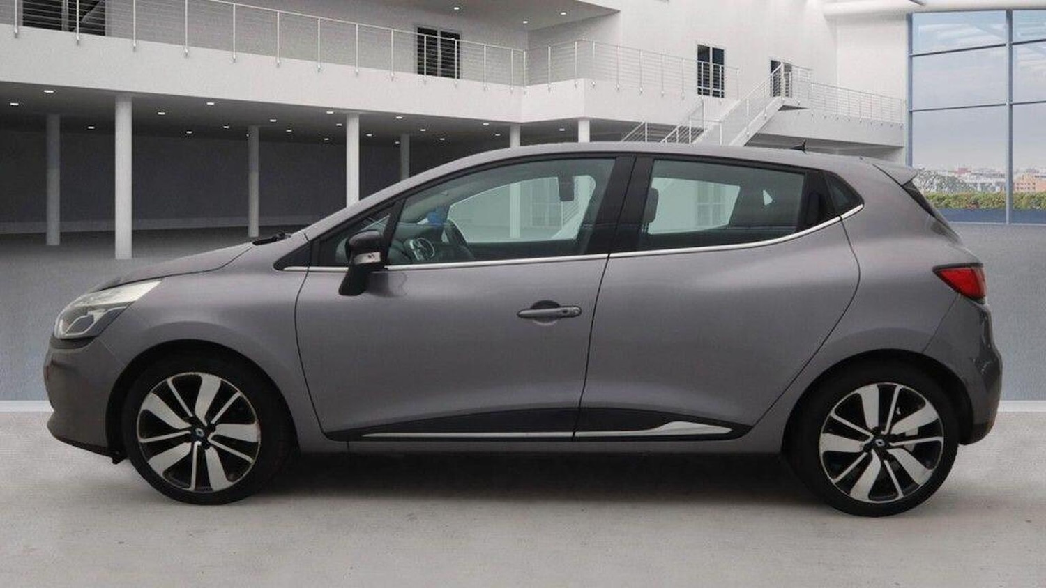 Used Renault Clio 2014 for sale - 76369336: Photo 7