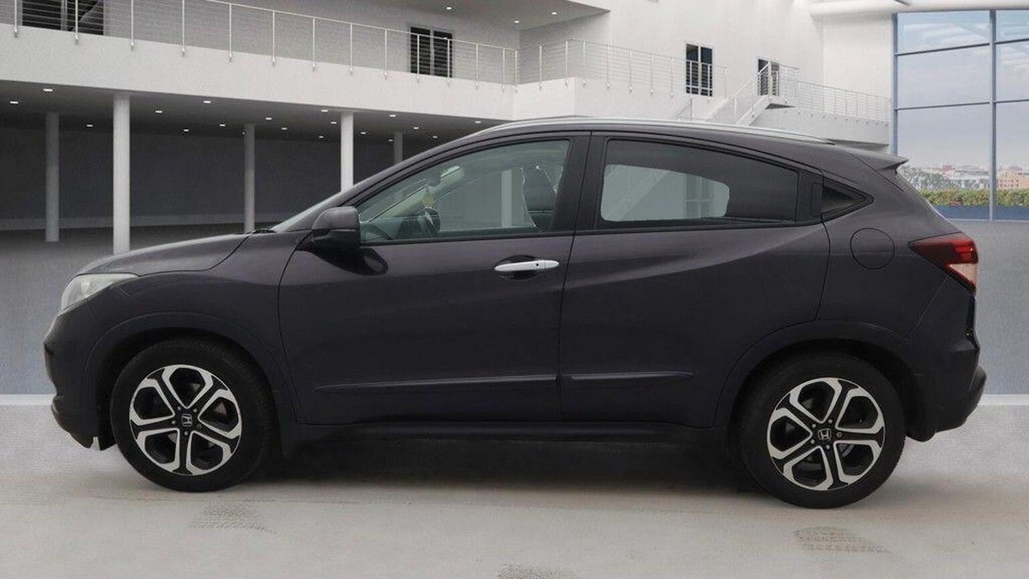 Used Honda HR-V 2018 for sale - 77709047: Photo 11