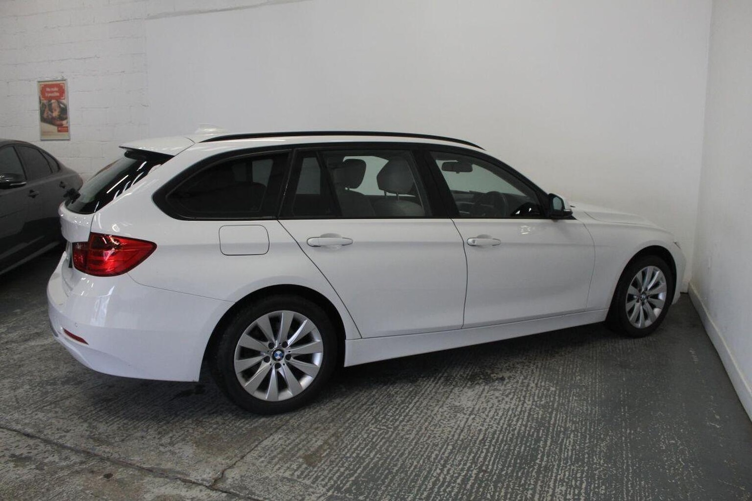 Used BMW 3 Series 2013 for sale - 76931428: Photo 11