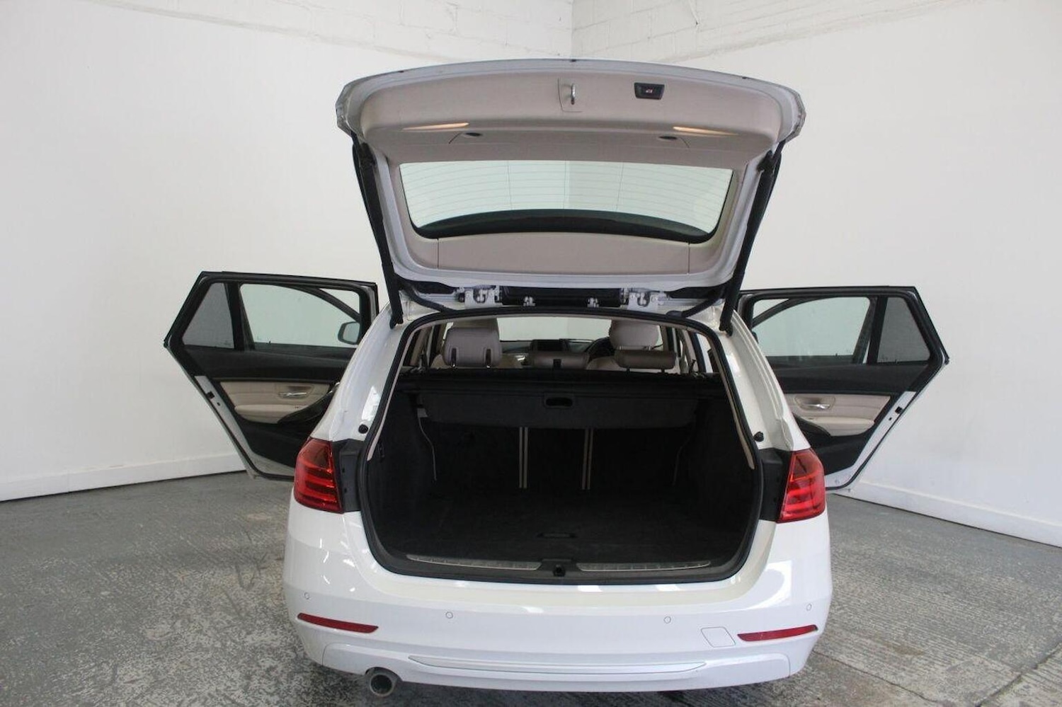 Used BMW 3 Series 2013 for sale - 76931428: Photo 21