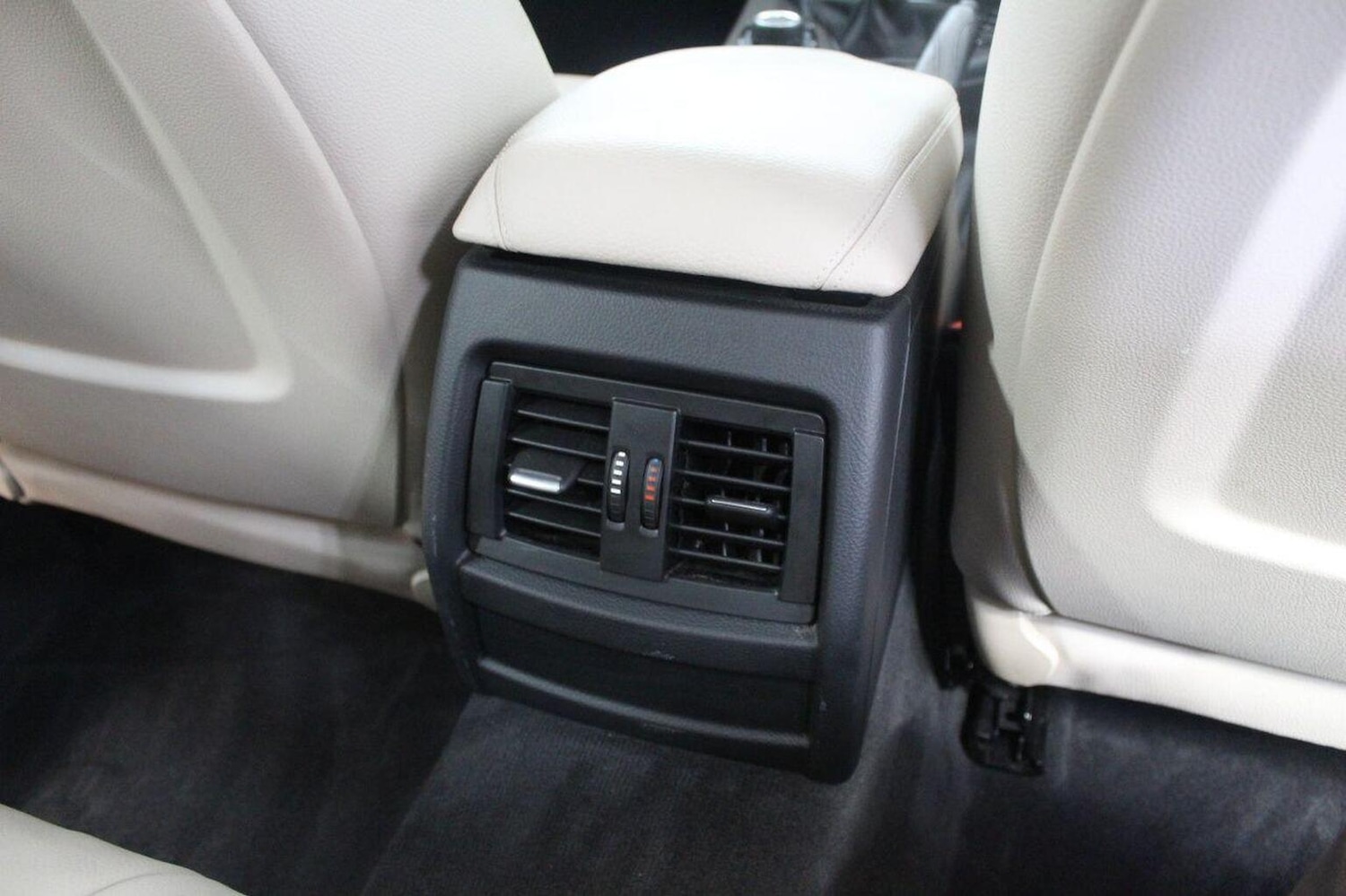 Used BMW 3 Series 2013 for sale - 76931428: Photo 56