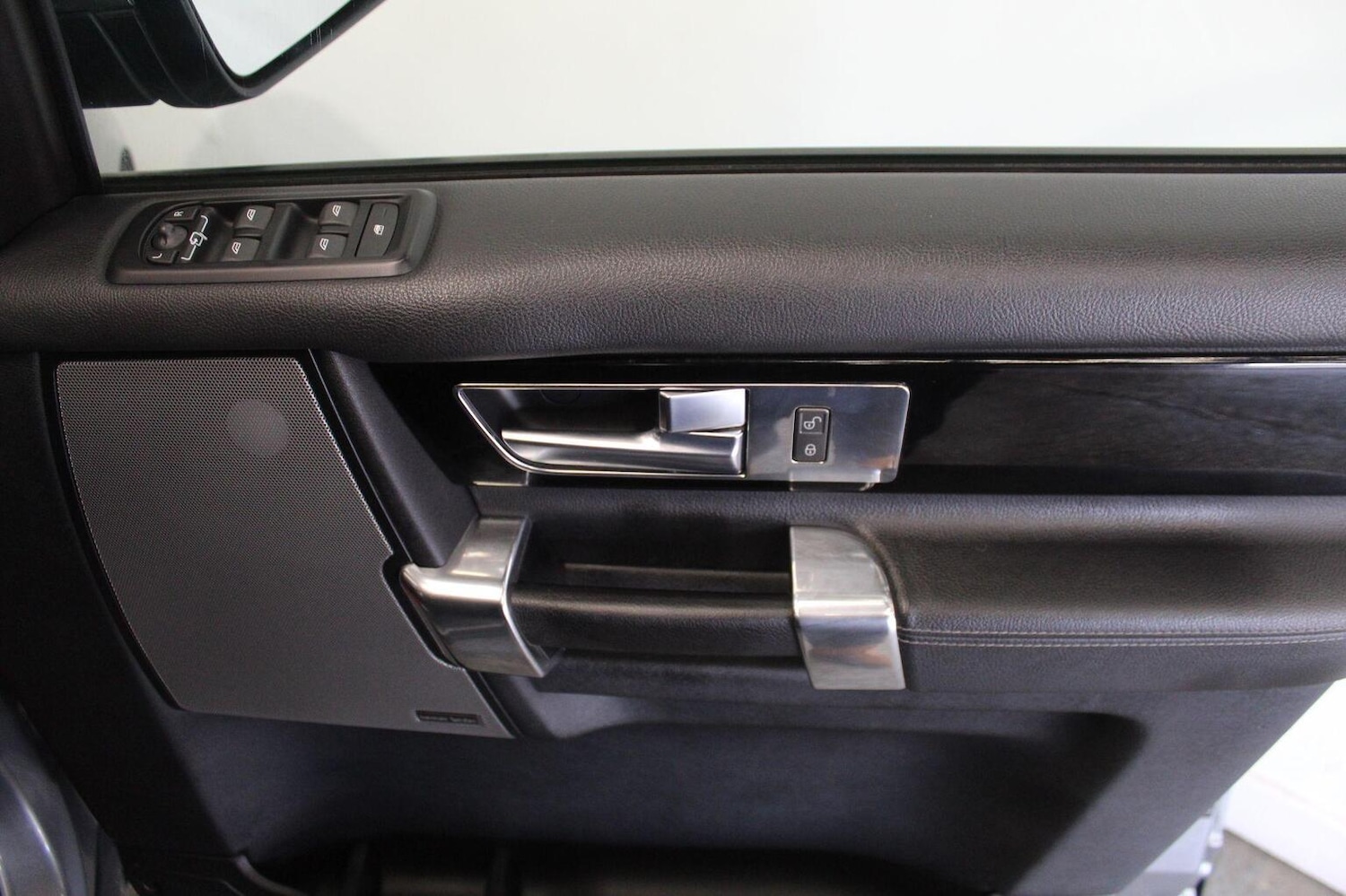 Used Land Rover Discovery 2012 for sale - 77938061: Photo 53