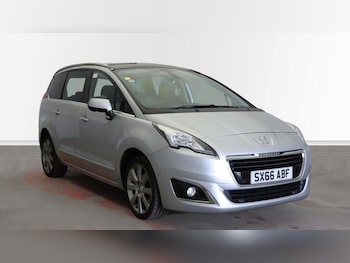 Used Peugeot 5008 2016 for sale - 79360208: Photo