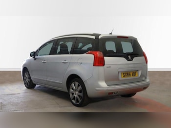 Used Peugeot 5008 2016 for sale - 79360208: Photo