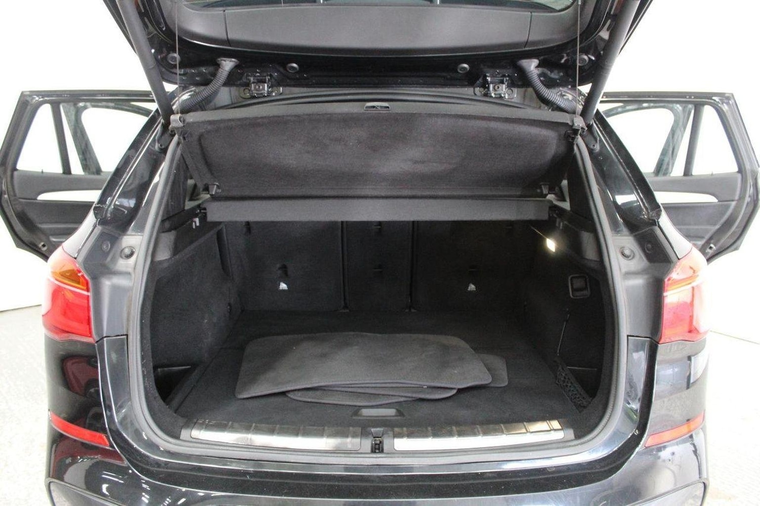 Used BMW X1 2016 for sale - 76769341: Photo 24