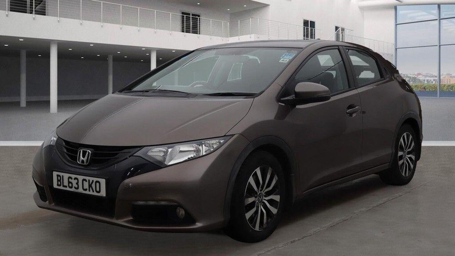 Used Honda Civic 2013 for sale - 76186588: Photo 2