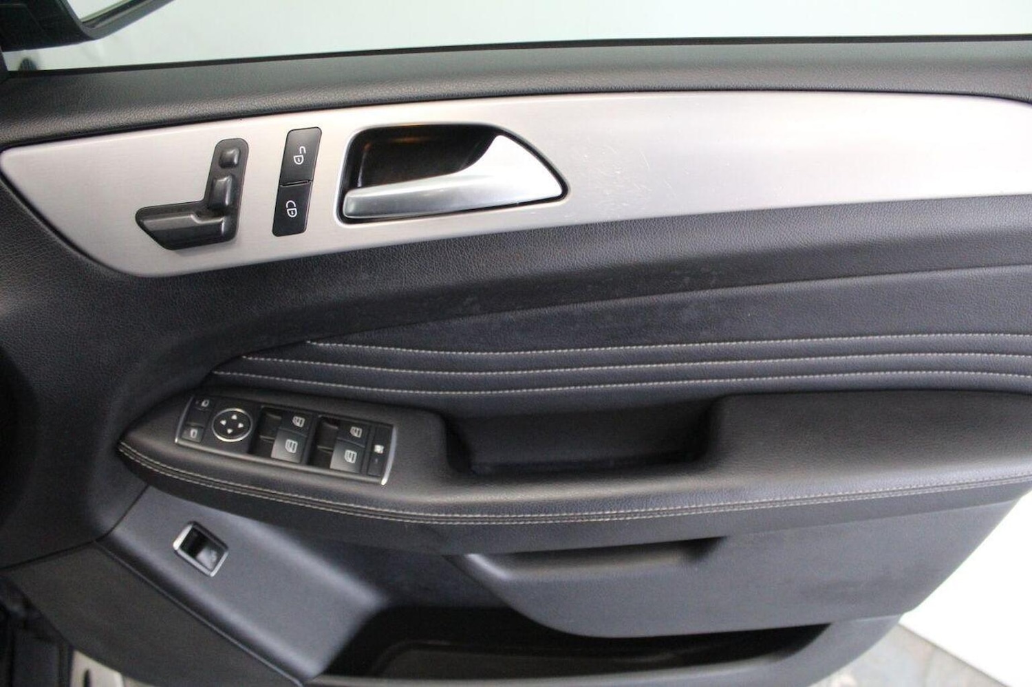 Used Mercedes-Benz M Class 2013 for sale - 77937835: Photo 50