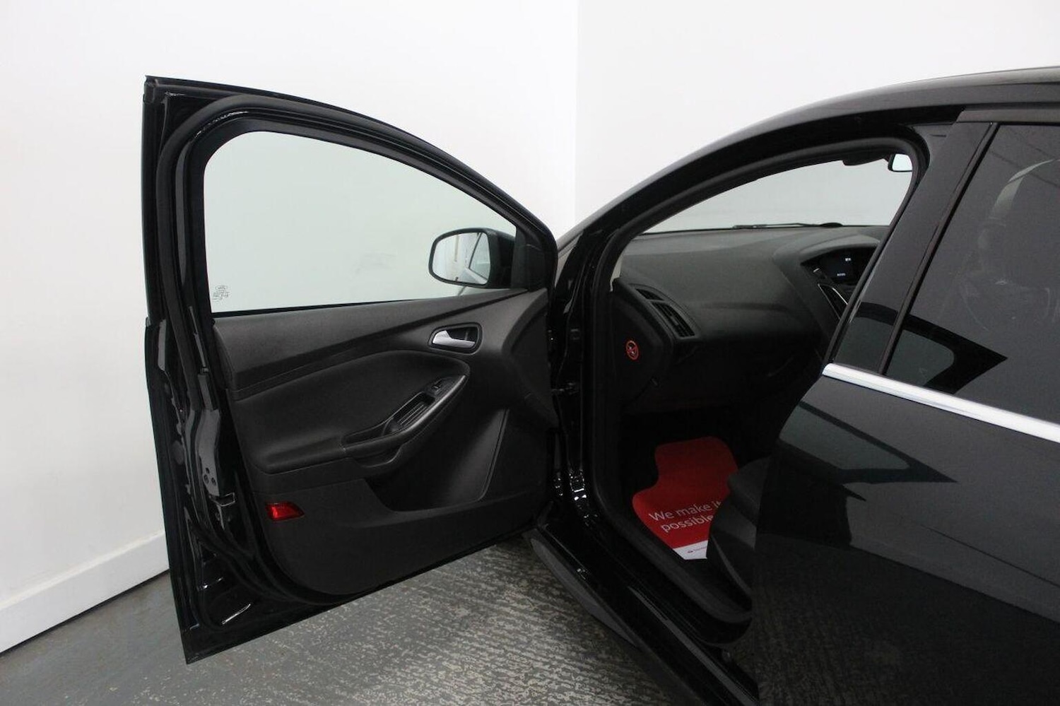 Used Ford Focus 2015 for sale - 76793848: Photo 24