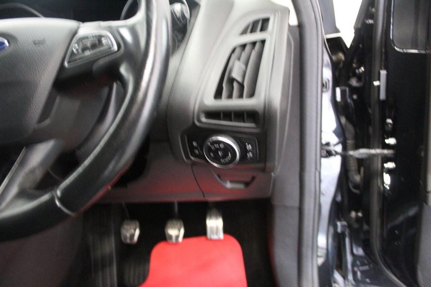 Used Ford Focus 2015 for sale - 76793848: Photo 44