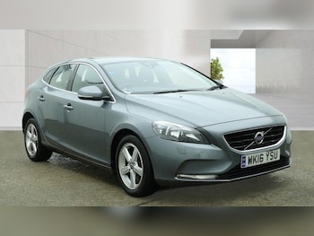 Used Volvo V40 2016 for sale - 78610879: Photo