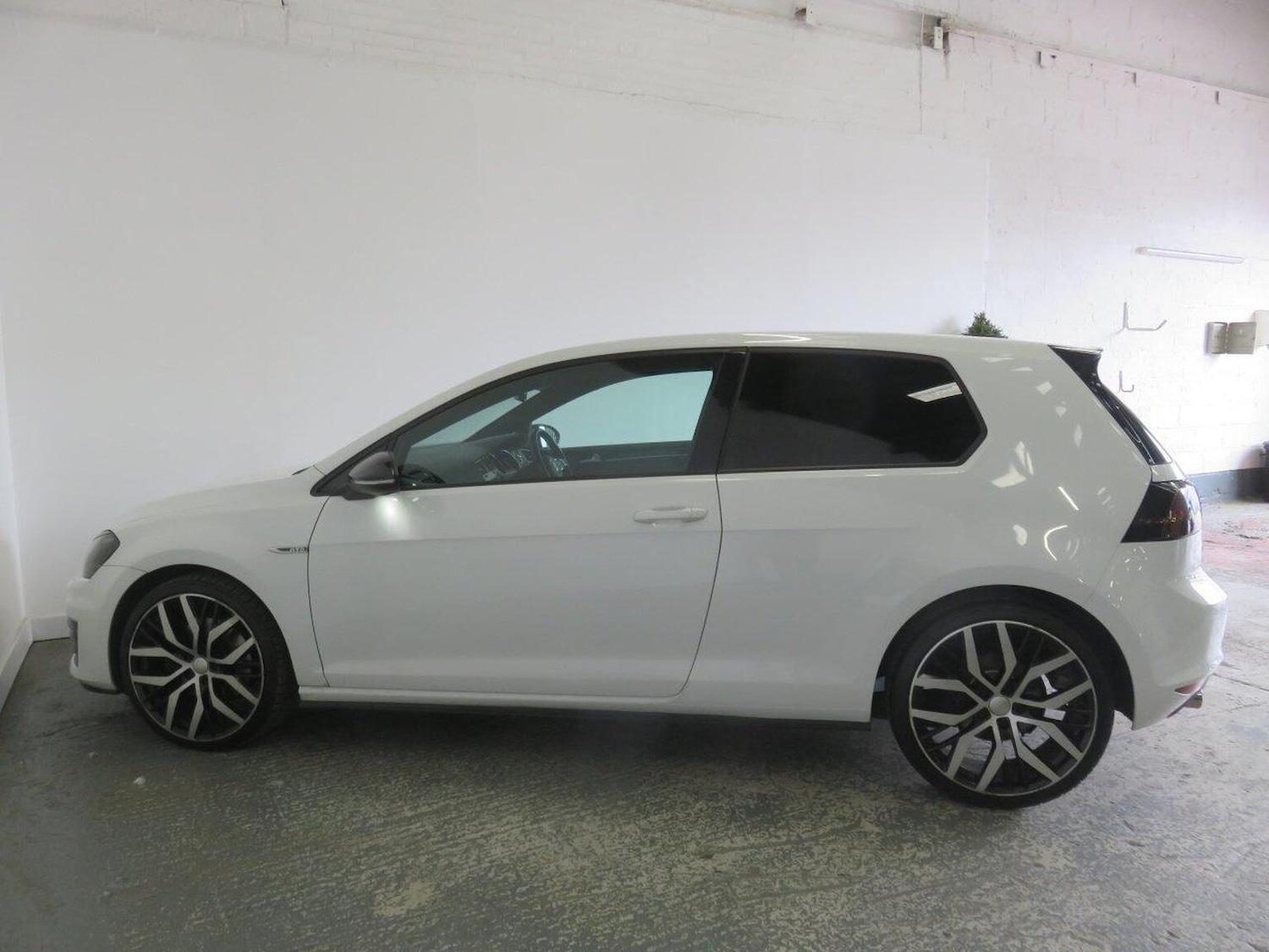 Used Volkswagen Golf 2014 for sale - 76793707: Photo 10