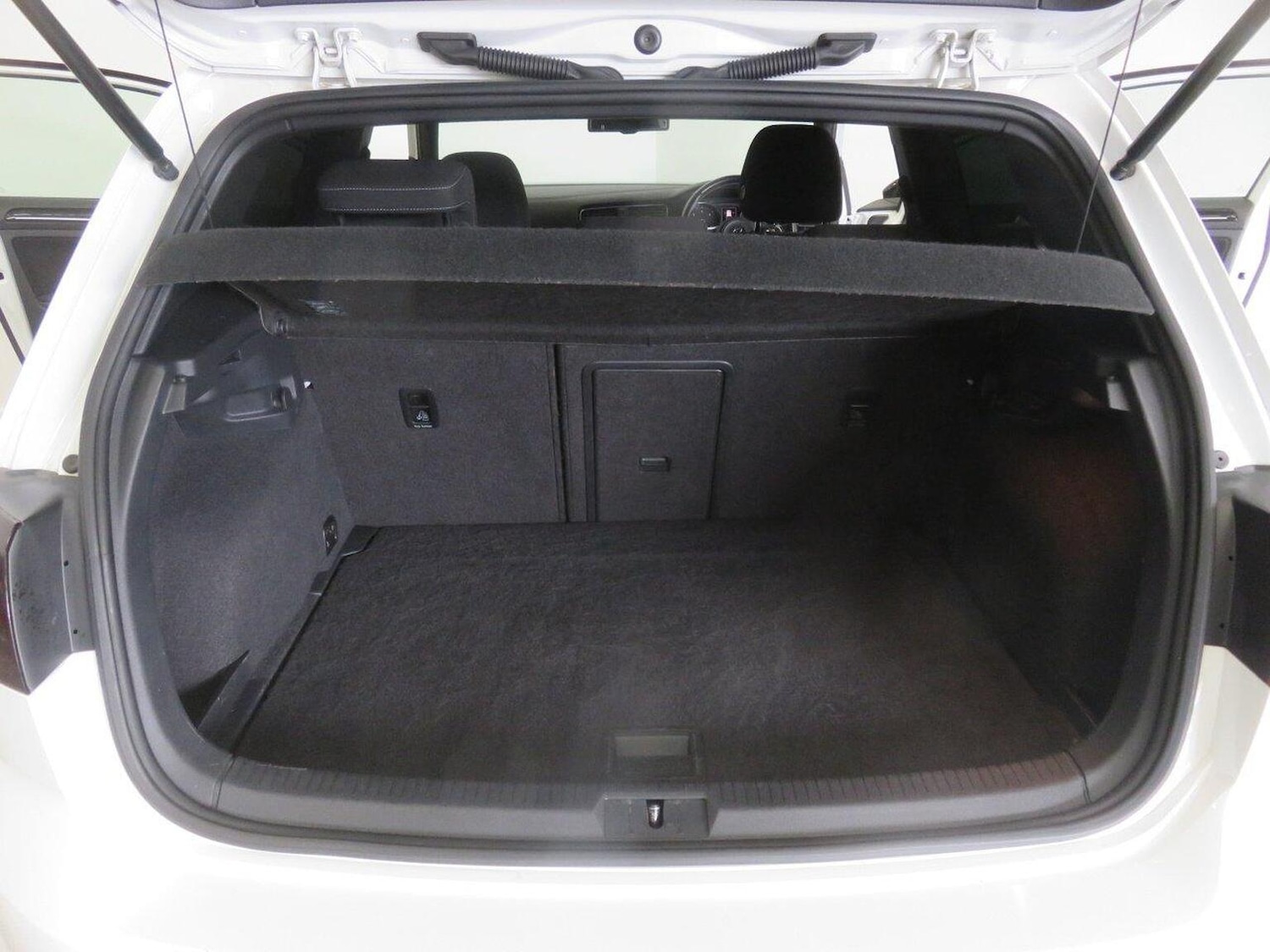 Used Volkswagen Golf 2014 for sale - 76793707: Photo 24