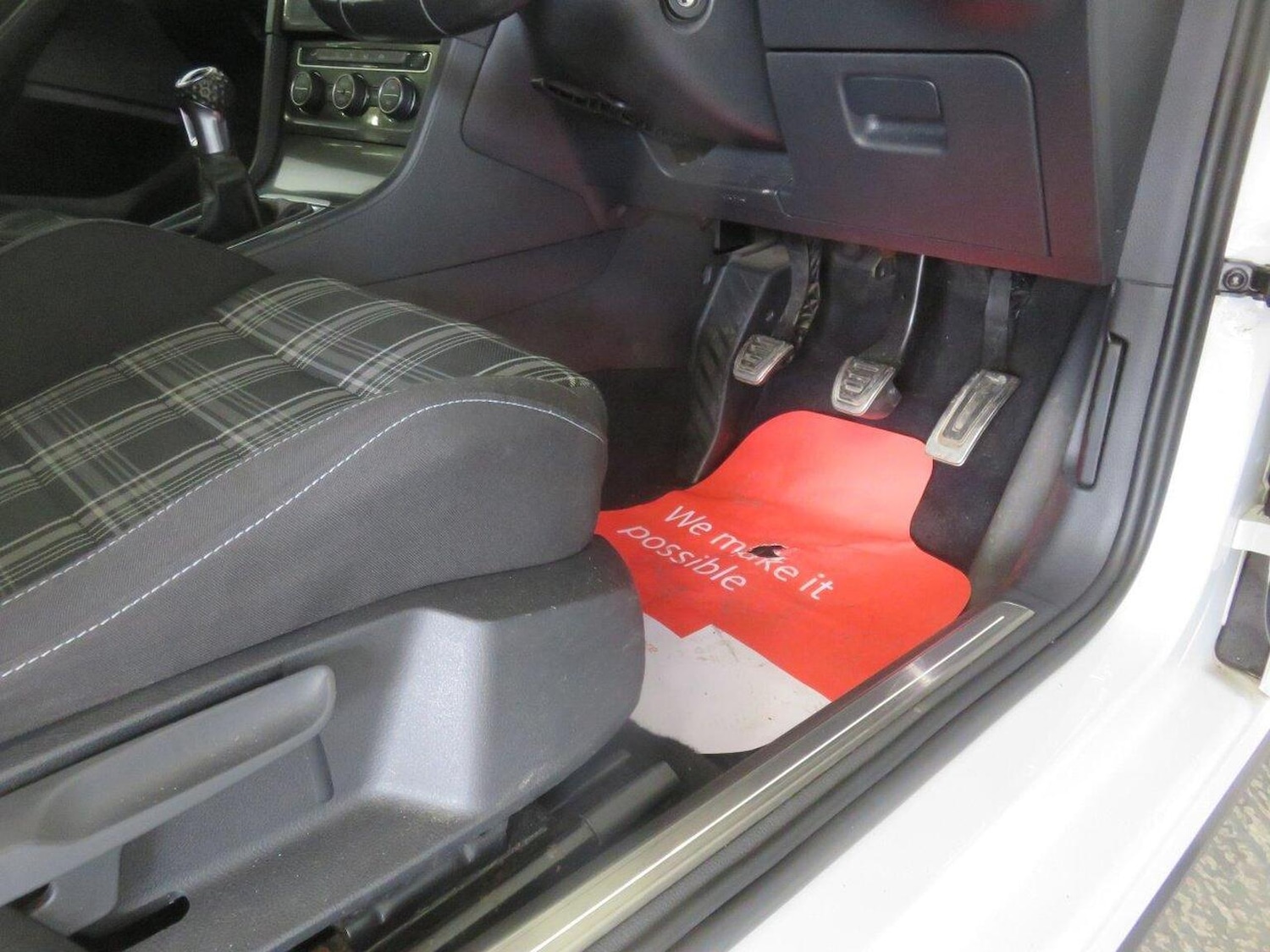 Used Volkswagen Golf 2014 for sale - 76793707: Photo 47