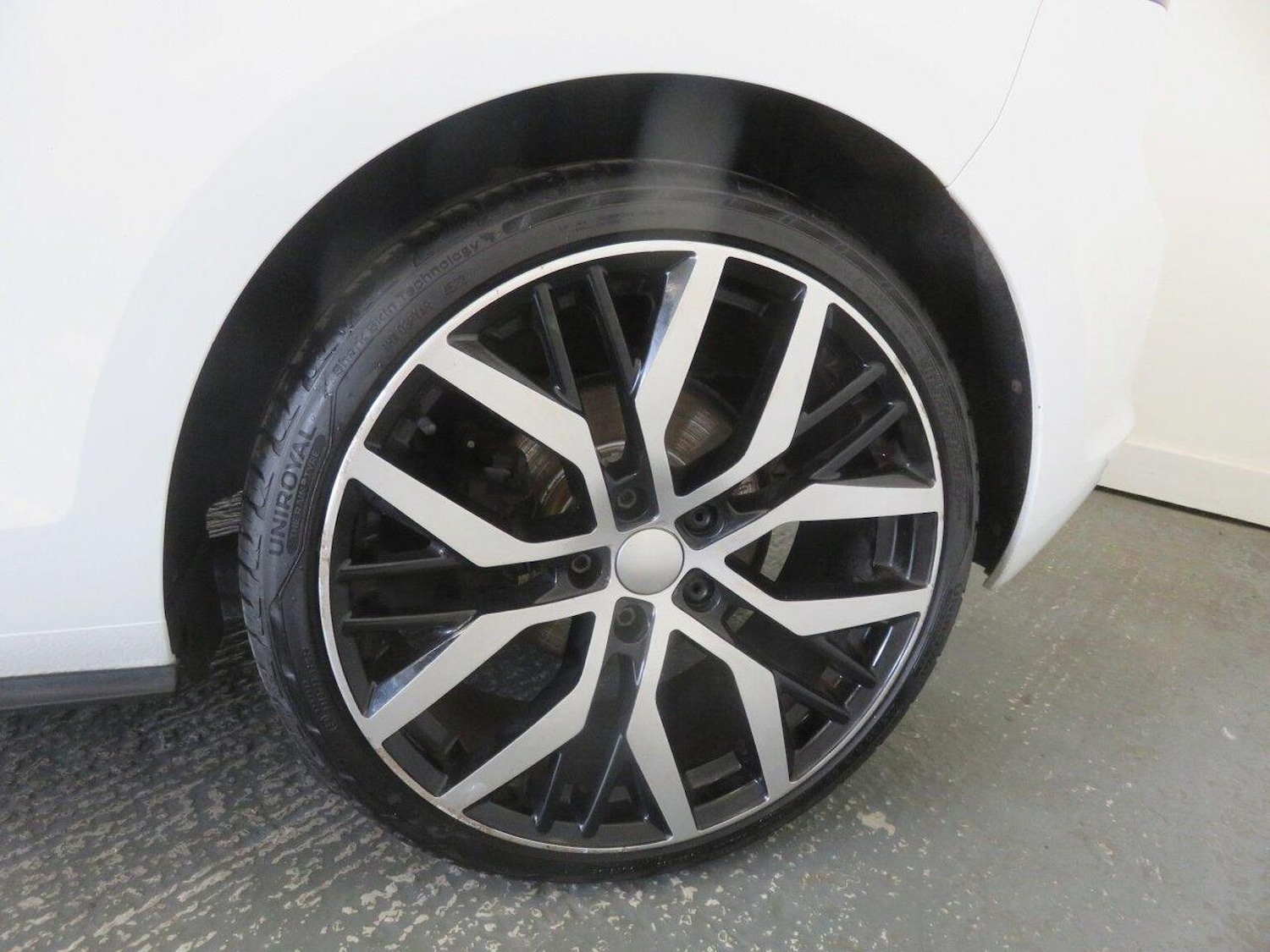 Used Volkswagen Golf 2014 for sale - 76793707: Photo 56