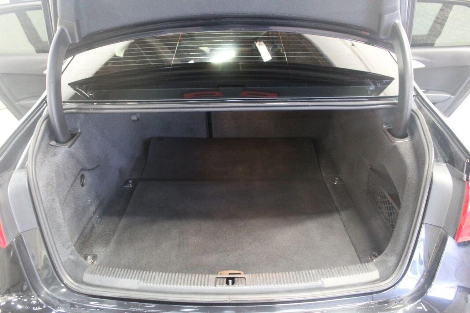 Used Audi A6 Saloon 2012 for sale - 77319820: Photo 24