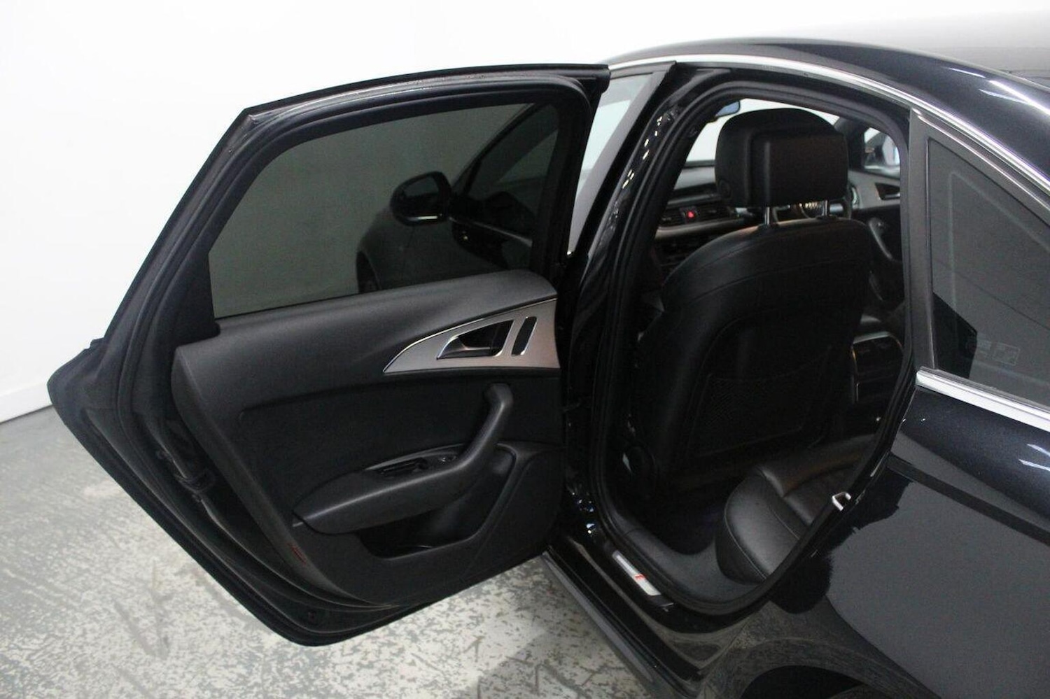 Used Audi A6 Saloon 2012 for sale - 77319820: Photo 28