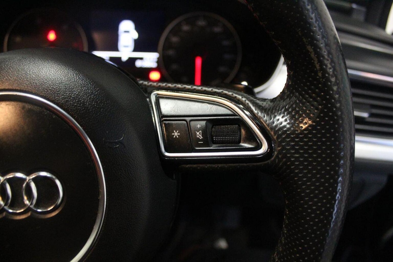 Used Audi A6 Saloon 2012 for sale - 77319820: Photo 47