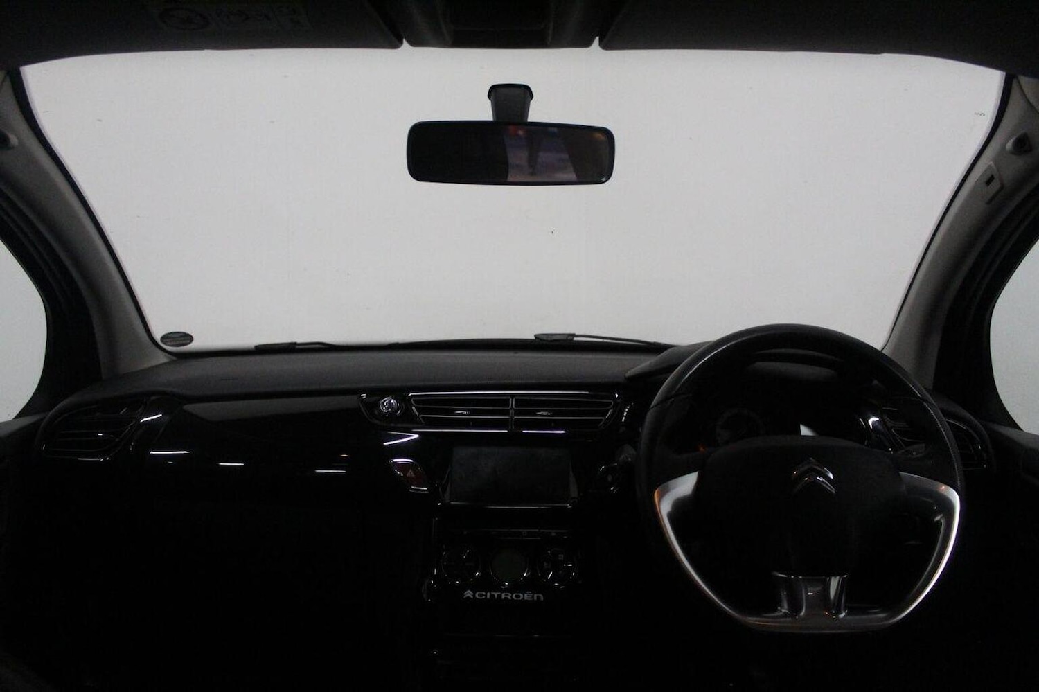 Used Citroen C3 2017 for sale - 76497482: Photo 30