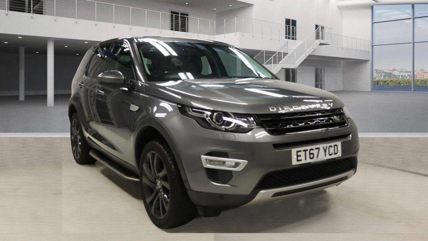 Used Land Rover Discovery Sport 2017 for sale - 76596573: Photo 1