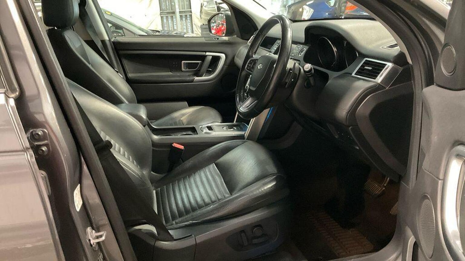 Used Land Rover Discovery Sport 2017 for sale - 76596573: Photo 14