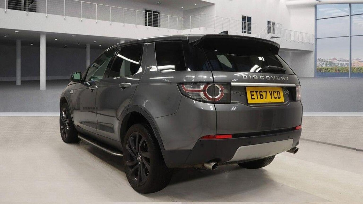 Used Land Rover Discovery Sport 2017 for sale - 76596573: Photo 5
