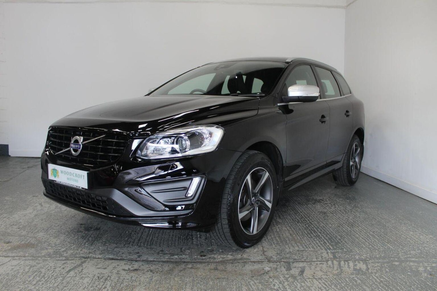 Used Volvo XC60 2015 for sale - 77937955: Photo 2