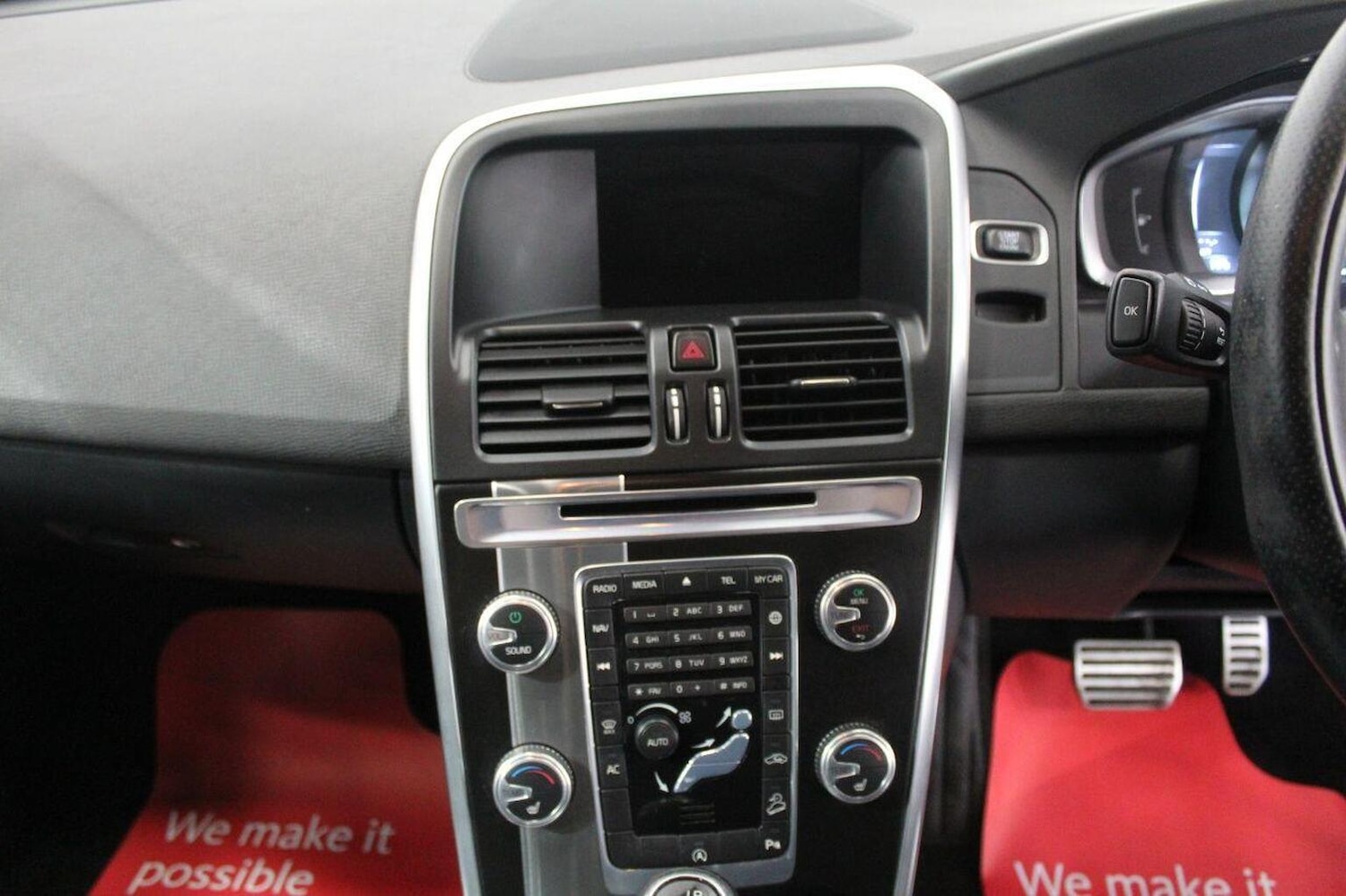 Used Volvo XC60 2015 for sale - 77937955: Photo 33