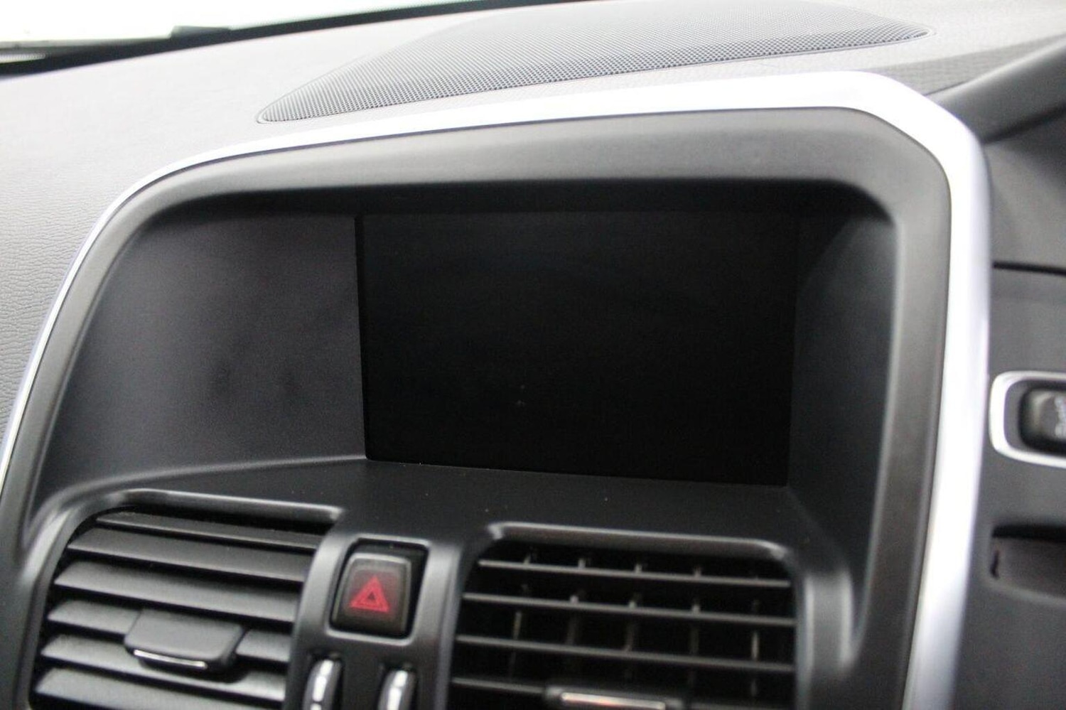 Used Volvo XC60 2015 for sale - 77937955: Photo 39