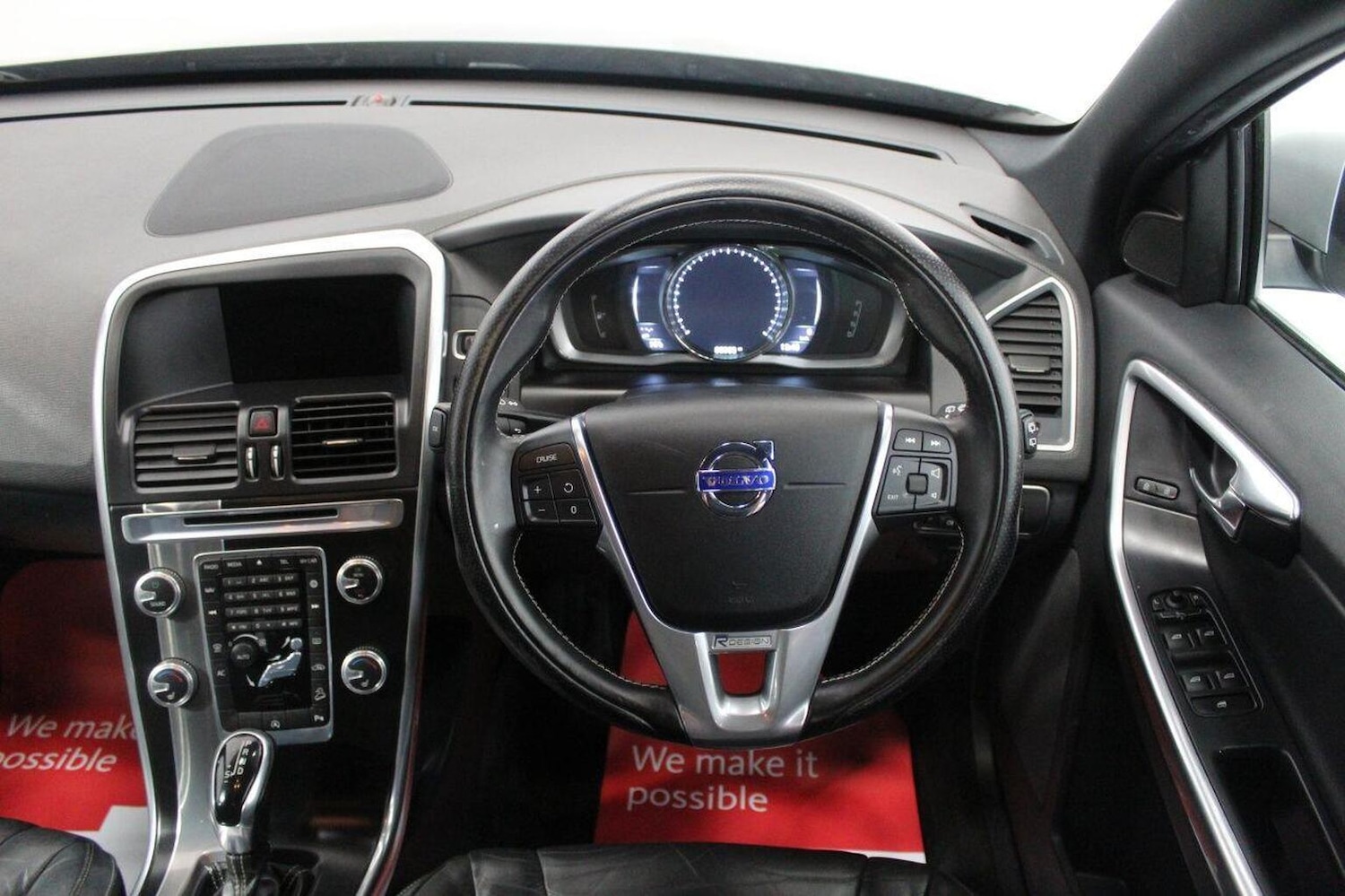 Used Volvo XC60 2015 for sale - 77937955: Photo 44