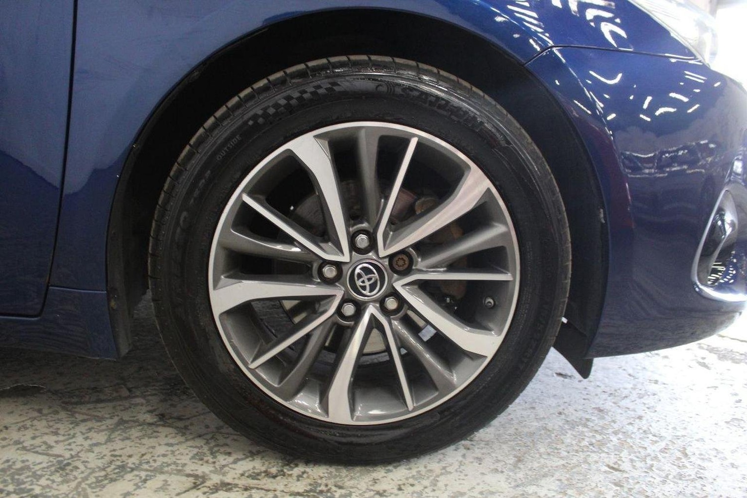 Vehicle 21