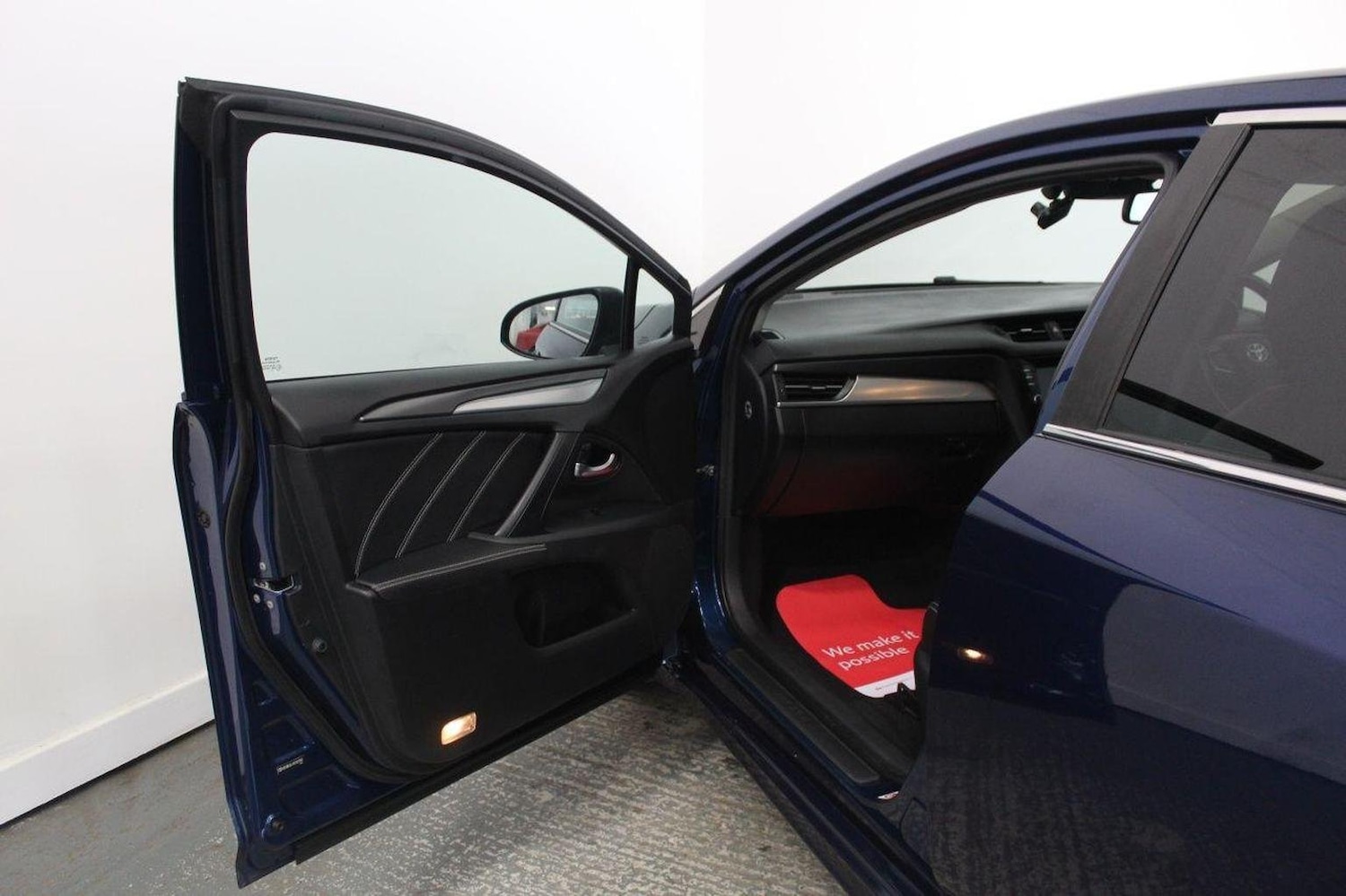 Vehicle 28