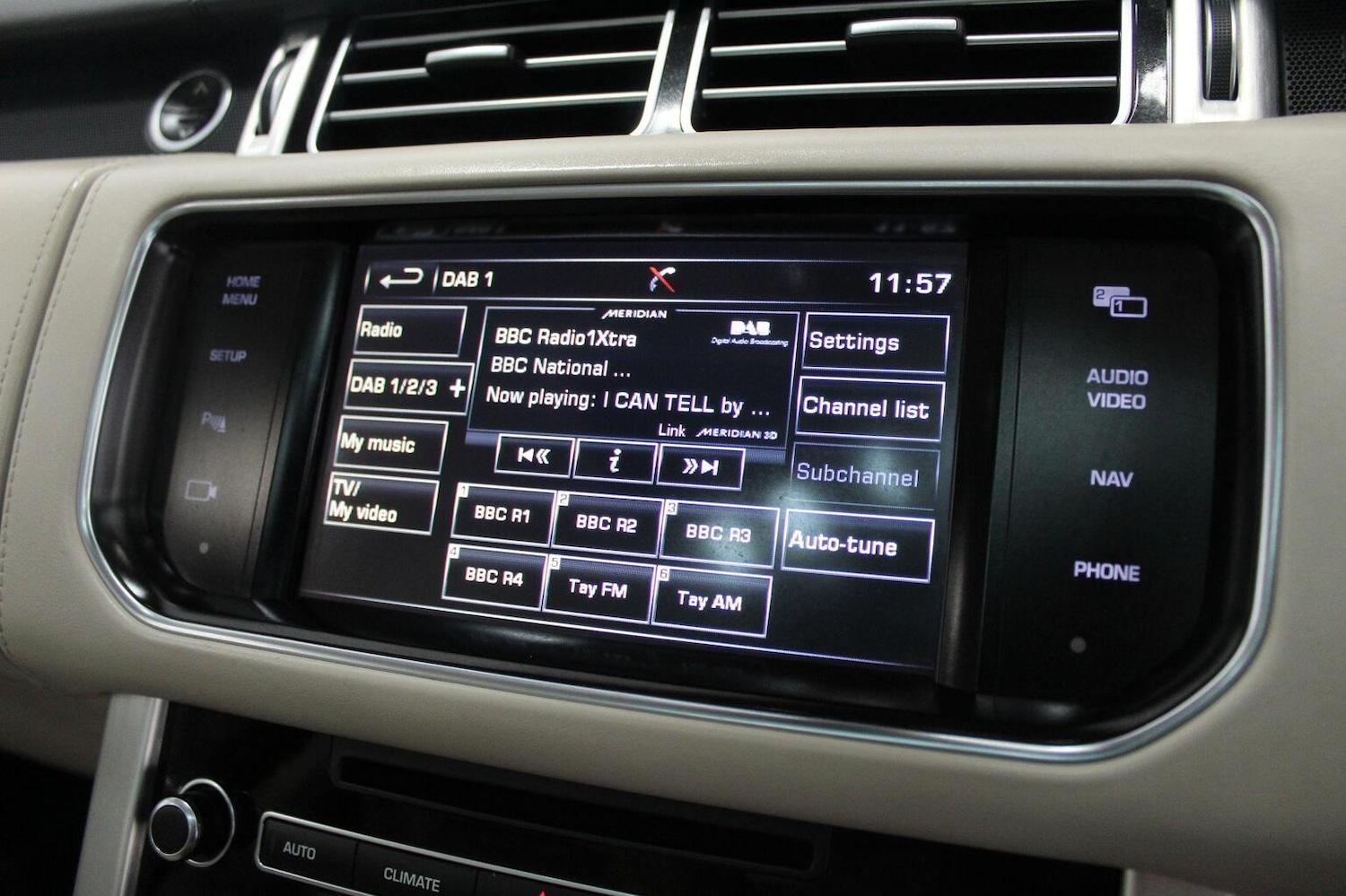 Used Land Rover Range Rover 2015 for sale - 77054776: Photo 48