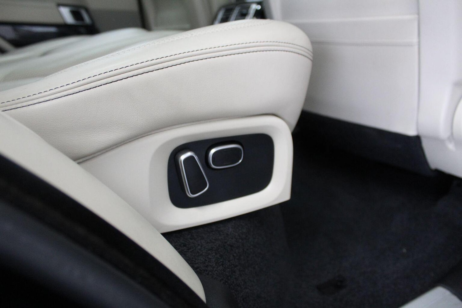 Used Land Rover Range Rover 2015 for sale - 77054776: Photo 70